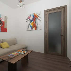 Stylish 2 Bedrooom Centre With Terrace , La Valette Malte